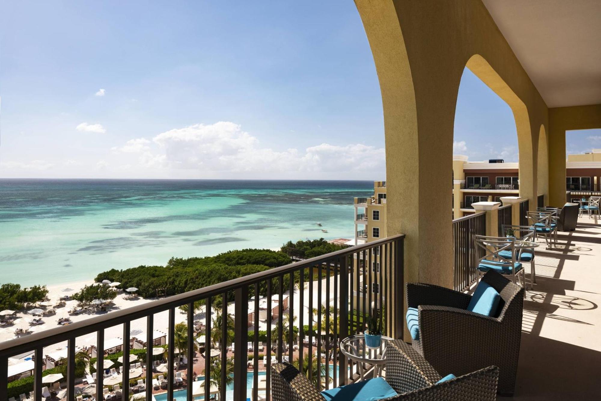 The Ritz-Carlton, Aruba Hotel Palm Beach Exterior photo